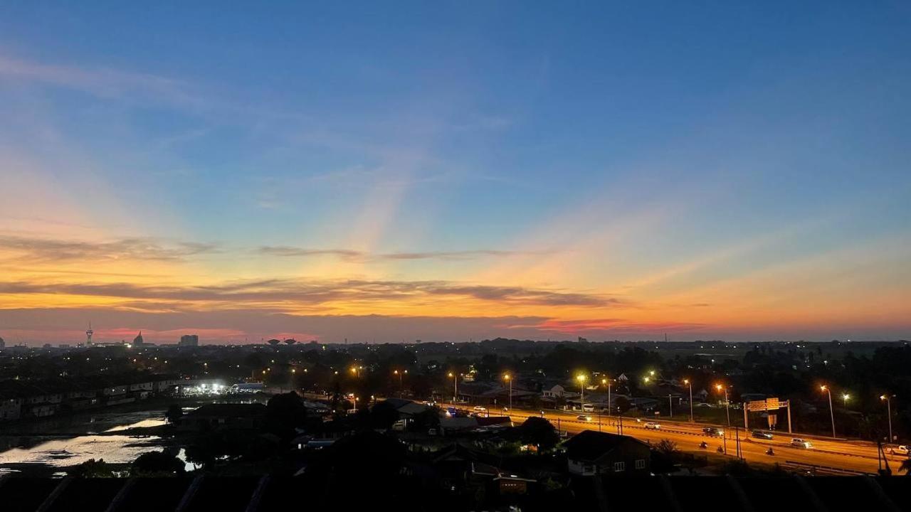 Myrumah Imperio Home , Alor Setar 3Br With Sky Infinity Pool Екстер'єр фото